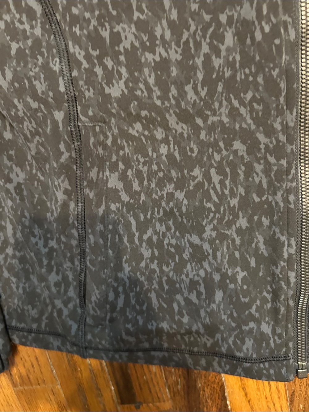lululemon athletica Black Patterned Hooded Utility Jacket - Picture 4 of 10